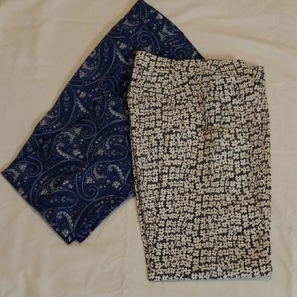 Kim Rogers Capris.Lot Of 2. Black Floral, Blue Paisley Size 8